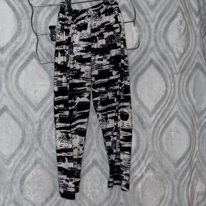 SUPER soft Capri leggings